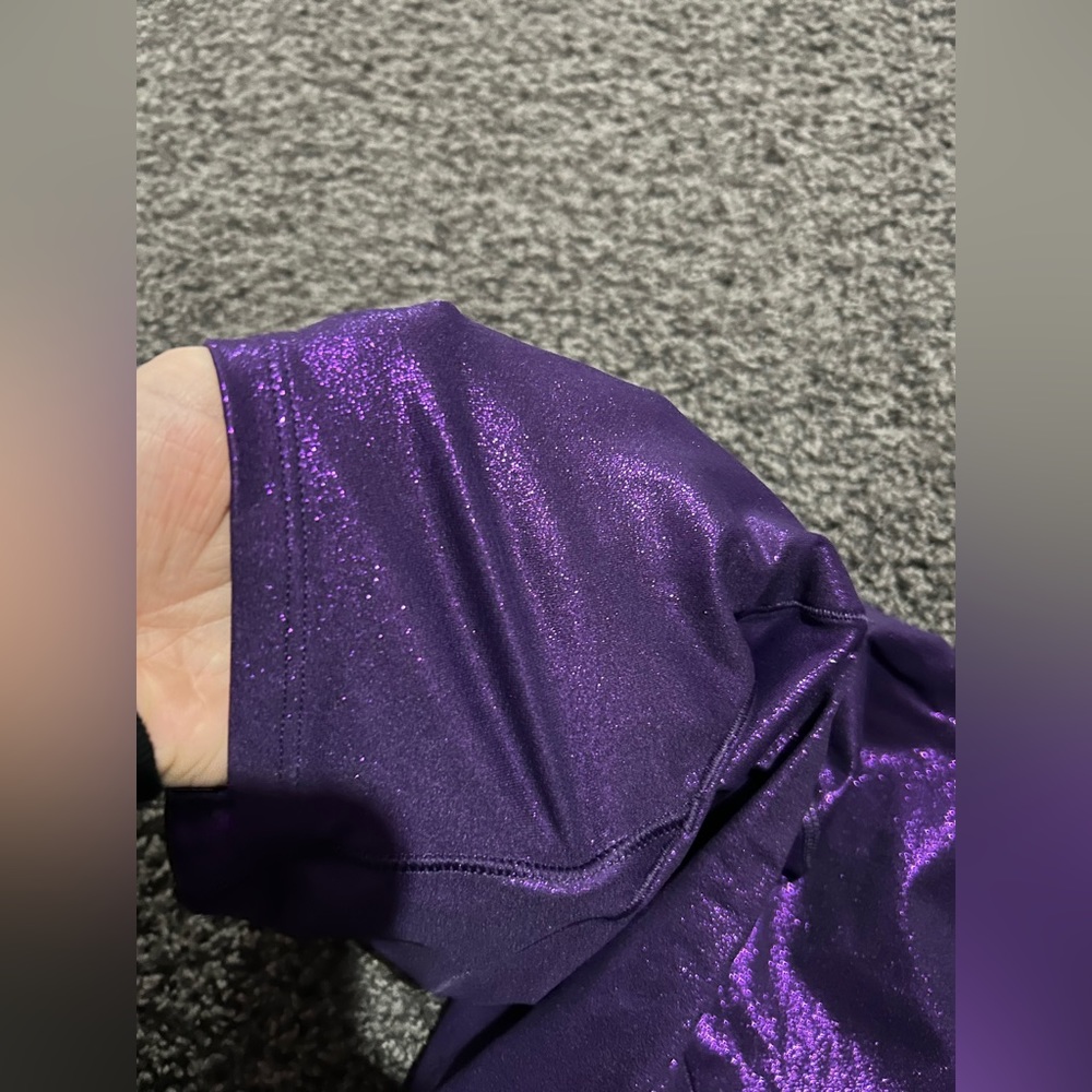Beautiful Victoria’s Secret shiny purple leggings - Picture 2 of 8